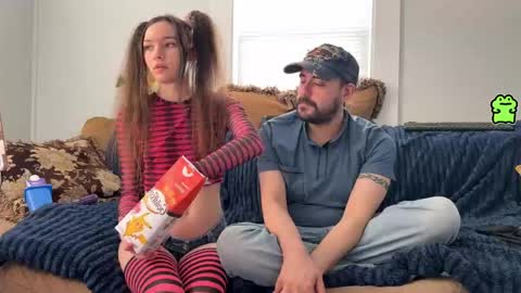 manicpixiedreamfrog online show from April 2026 06:01:01 PM