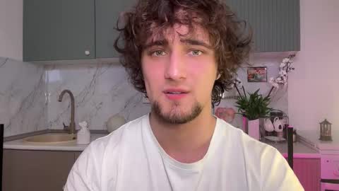 manolein online show from November 2025 03:23:01 PM