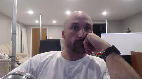 manop01 online show from May 2026 03:40:01 PM