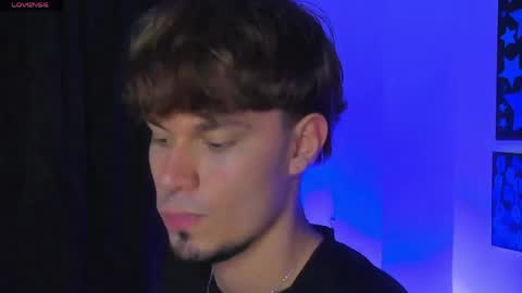  independent model online show from April 2026 02:03:01 AM