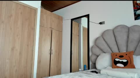 manucute 23  online show from April 2026 02:53:01 PM