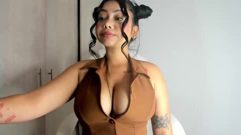 MANUELA online show from September 2025 03:24:01 PM
