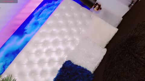 Manuela Kingsley online show from February 2025 11:36:02 AM