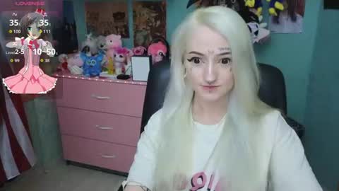 Manuela online show from June 2026 07:38:01 PM