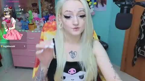 Manuela online show from July 2026 04:22:01 PM