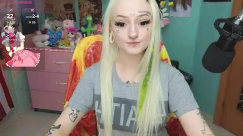 Manuela online show from July 2026 07:53:01 PM
