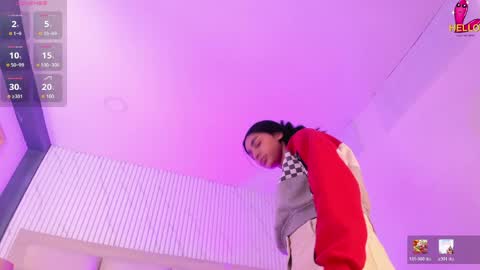 Manuela online show from April 2026 09:23:01 PM