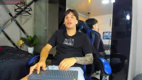 Manuel online show from April 2026 04:05:02 AM