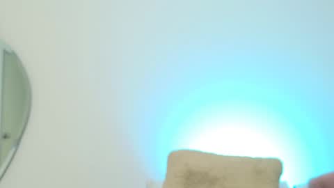     online show from January 2025 10:52:01 PM