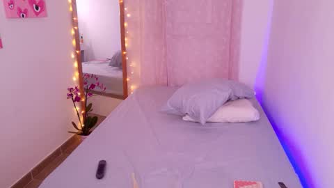     online show from December 2025 07:46:02 AM