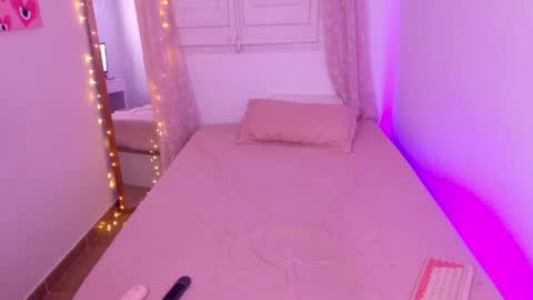     online show from April 2026 06:22:02 AM