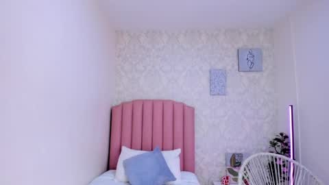 Mara online show from April 2026 01:26:01 PM