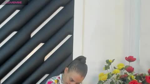 Mara  online show from September 2025 09:14:02 PM