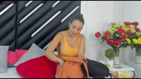 Mara  online show from October 2025 08:54:02 PM