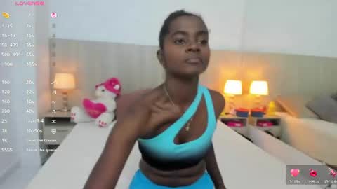 Mara Sinclair online show from July 2026 07:23:02 PM