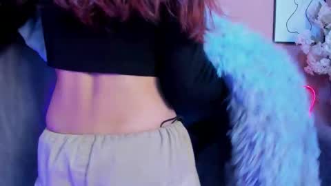 Mara  online show from November 2025 07:24:02 PM