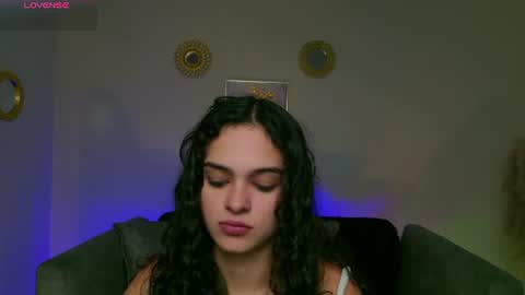 Snapshot of maravelvett chatting on July 2026 10:49:02 PM Mara online show from July 2026 10:49:02 PM