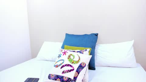 Maray Lous  online show from February 2026 02:31:01 AM