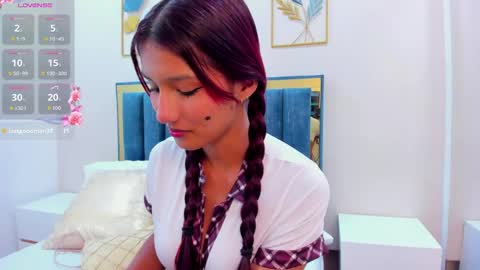 Snapshot of maray_lous chatting on May 2026 08:48:01 PM Maray Lous online show from May 2026 08:48:01 PM