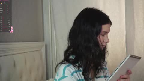 Marcelline online show from February 2026 03:43:01 AM