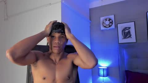 Snapshot of marcelo_dosantos77 chatting on February 2025 06:45:02 AM MARCELO online show from February 2025 06:45:02 AM