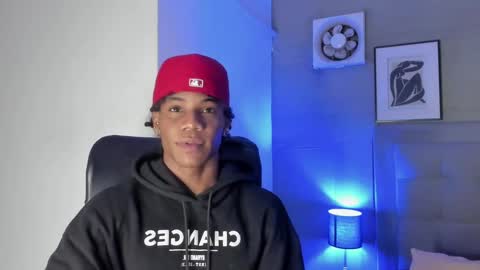 Snapshot of marcelo_dosantos77 chatting on February 2025 03:48:01 AM MARCELO online show from February 2025 03:48:01 AM