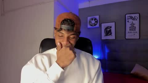 Snapshot of marcelo_dosantos77 chatting on February 2025 03:52:01 AM MARCELO online show from February 2025 03:52:01 AM