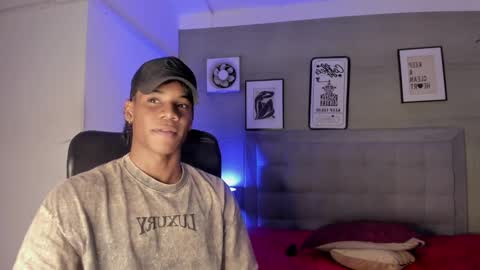 Snapshot of marcelo_dosantos77 chatting on February 2025 03:43:01 AM MARCELO online show from February 2025 03:43:01 AM