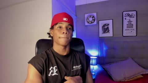 Snapshot of marcelo_dosantos77 chatting on February 2025 03:57:02 AM MARCELO online show from February 2025 03:57:02 AM