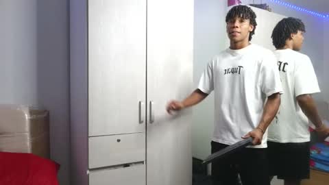 Snapshot of marcelo_dosantos77 chatting on September 2025 04:17:01 PM MARCELO online show from September 2025 04:17:01 PM