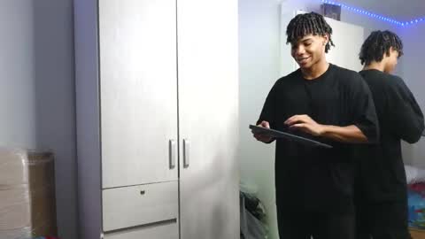 Snapshot of marcelo_dosantos77 chatting on September 2025 12:42:01 PM MARCELO online show from September 2025 12:42:01 PM