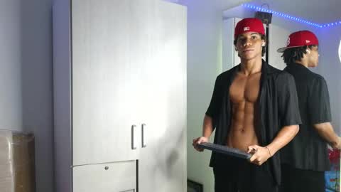 Snapshot of marcelo_dosantos77 chatting on September 2025 03:28:02 PM MARCELO online show from September 2025 03:28:02 PM