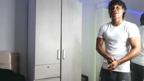 Snapshot of marcelo_dosantos77 chatting on October 2025 03:22:01 PM MARCELO online show from October 2025 03:22:01 PM