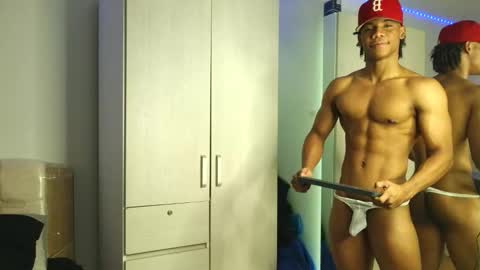 Snapshot of marcelo_dosantos77 chatting on November 2025 05:36:02 PM MARCELO online show from November 2025 05:36:02 PM