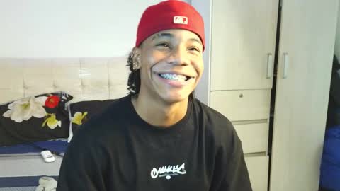 Snapshot of marcelo_dosantos77 chatting on December 2025 03:10:01 PM MARCELO online show from December 2025 03:10:01 PM