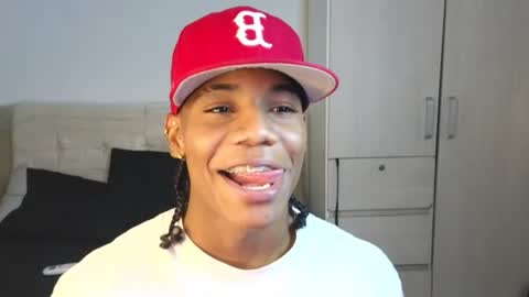 Snapshot of marcelo_dosantos77 chatting on July 2026 04:16:01 PM MARCELO online show from July 2026 04:16:01 PM