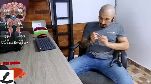 Marck  Independent model  online show from December 2025 02:38:01 AM