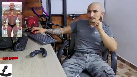 Marck  Independent model  online show from April 2026 04:01:01 AM