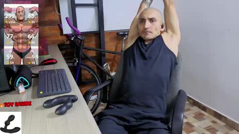 Snapshot of marckmuscle chatting on April 2026 01:37:01 AM Marck Independent model online show from April 2026 01:37:01 AM