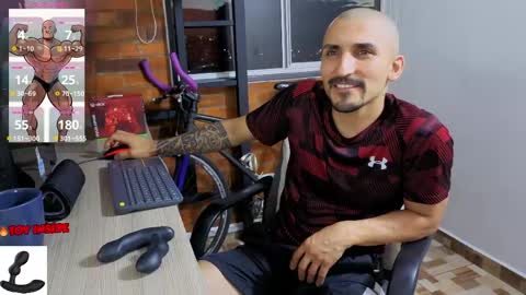 Snapshot of marckmuscle chatting on May 2026 11:35:02 PM Marck Independent model online show from May 2026 11:35:02 PM