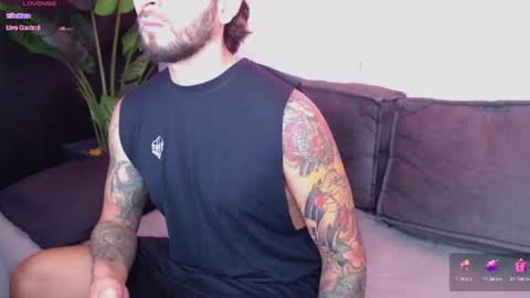 marco_allison43 online show from September 2025 03:05:01 PM