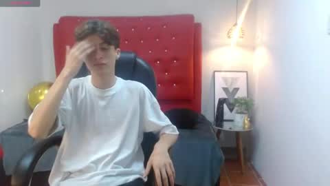 Snapshot of marcoviolet chatting on May 2026 08:06:02 PM marcoviolet online show from May 2026 08:06:02 PM