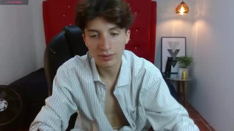 Snapshot of marcoviolet chatting on June 2026 07:37:02 PM marcoviolet online show from June 2026 07:37:02 PM