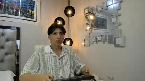 Snapshot of marcoviolet chatting on June 2026 12:33:02 PM marcoviolet online show from June 2026 12:33:02 PM