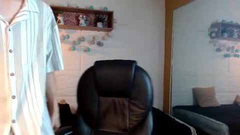 Snapshot of marcoviolet chatting on June 2026 07:23:01 PM marcoviolet online show from June 2026 07:23:01 PM