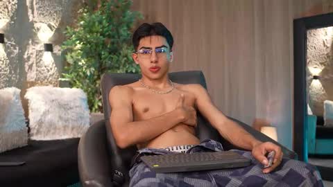 Marco and Ethan online show from November 2025 07:48:02 PM