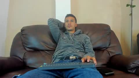 Snapshot of marcus_jeron chatting on May 2026 12:30:02 AM marcus_jeron online show from May 2026 12:30:02 AM