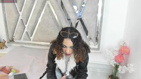 marfilastrom online show from December 2024 04:20:02 AM