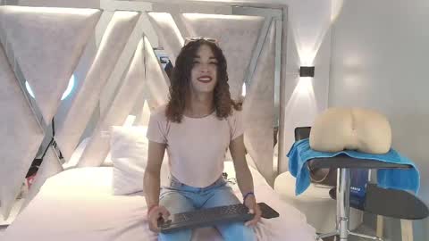 marfilastrom online show from September 2025 08:21:02 PM