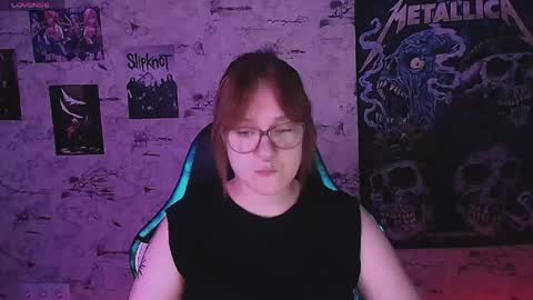 Snapshot of margaret_red chatting on June 2026 07:19:01 PM Margaret online show from June 2026 07:19:01 PM